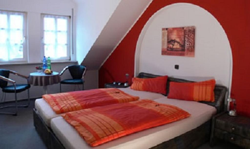 Pension-Elfi Maring-Noviand Room photo